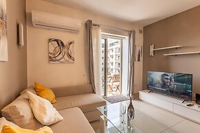 Modern Penthouse Savoy Garden in Gzira