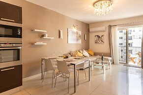 Modern Penthouse Savoy Garden in Gzira