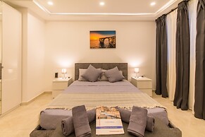 Modern Spacious apt 2mn to the sea Qawr