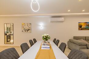 Modern Spacious apt 2mn to the sea Qawr