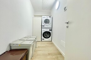 Modern House Apartment 4