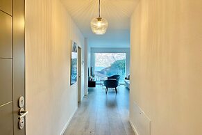 Modern House Apartment 4