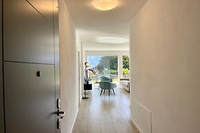 Modern House Apartment 1