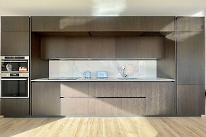 Modern House Apartment 1