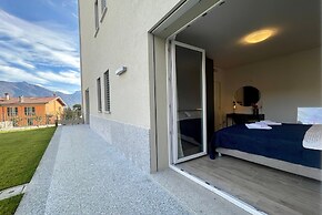 Modern House Apartment 1