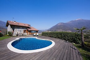 Villa Victoria in Macchero