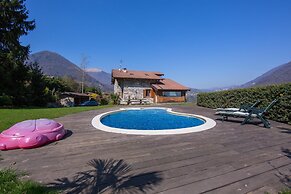 Villa Victoria in Macchero