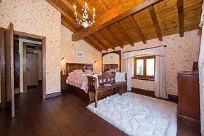 Villa Victoria in Macchero