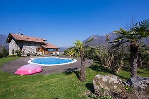 Villa Victoria in Macchero