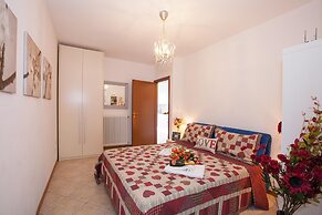 Vista d Oro Ulivo Apt 4