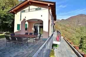 Villa Panoramica in Menaggio