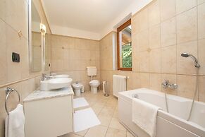 Villa Louise in Acquaseria