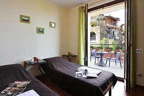 La Perla Di Sonenga - Giardino