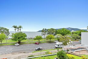 Aquarius Esplanade Retreat