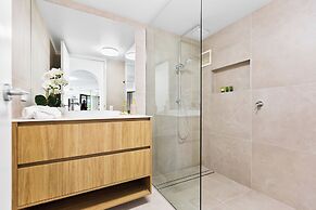 Aquarius Esplanade Retreat