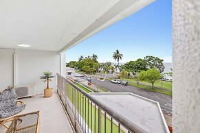 Aquarius Esplanade Retreat