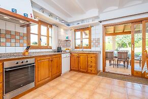 Reynes in Mallorca With 3 Bedrooms and 2 Bathrooms