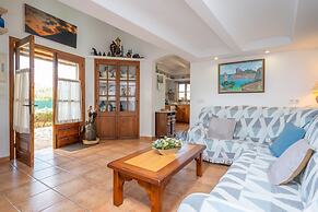 Reynes in Mallorca With 3 Bedrooms and 2 Bathrooms