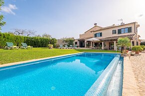 Reynes in Mallorca With 3 Bedrooms and 2 Bathrooms