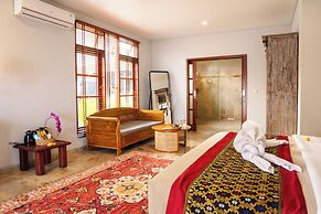 Seaside Oceana Suites by Mahaprana