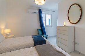 Sunny Penthouse Modern 2 bdr - Sliema