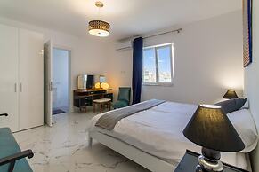 Sunny Penthouse Modern 2 bdr - Sliema