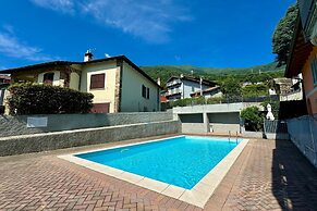 Pianello Charming Lake View