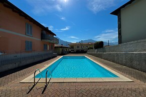 Pianello Charming Lake View