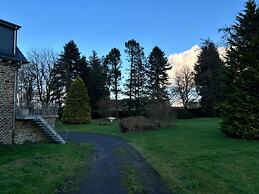 Villa De Miguel Enjoy a Pleasant Moment With Family or Friends