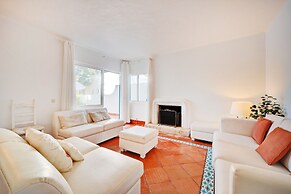 Prainha Calm Retreat in Alvor