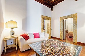 Historical Apartment near Piazza Navona