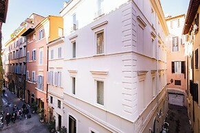 Historical Apartment near Piazza Navona