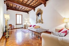 Historical Apartment near Piazza Navona