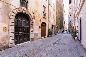 Historical Apartment near Piazza Navona