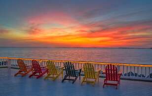 Pearl Suite a Balcony Bayview Suite Htd Pool