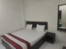 Goroomgo Mahadev Inn Varanasi