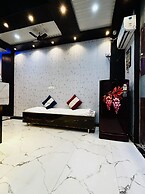 Goroomgo Mahadev Inn Varanasi