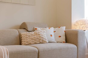 Huswell - Charming Central Apartment in Ostend - Perfect for 7 Guests