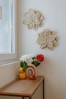 Huswell - Charming Central Apartment in Ostend - Perfect for 7 Guests