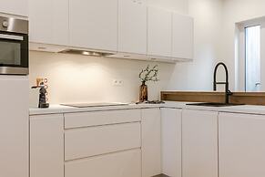 Huswell - Charming Central Apartment in Ostend - Perfect for 7 Guests