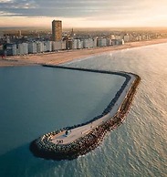 Huswell - Charming Central Apartment in Ostend - Perfect for 7 Guests