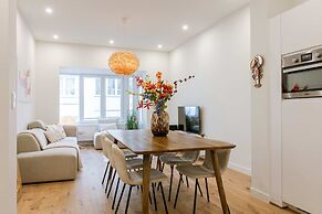 Huswell - Charming Central Apartment in Ostend - Perfect for 7 Guests