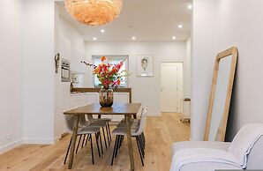 Huswell - Charming Central Apartment in Ostend - Perfect for 7 Guests