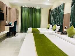 Goroomgo Global Inn Amritsar
