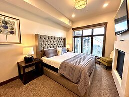 Blackstone Overlook 312 2 Bedroom Condo