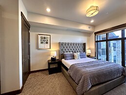 Blackstone Overlook 312 2 Bedroom Condo