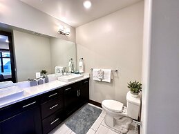 Blackstone Overlook 312 2 Bedroom Condo