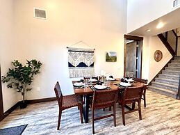 Blackstone Overlook 312 2 Bedroom Condo