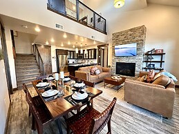 Blackstone Overlook 312 2 Bedroom Condo