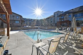 Blackstone Overlook 312 2 Bedroom Condo